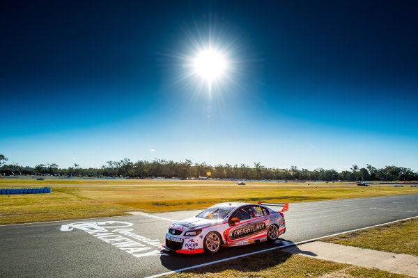 2017 Supercars Championship Round 8. 
Ipswich SuperSprint, Queensland Raceway, Queensland, Australia.
Friday 28th July to Sunday 30th July 2017.
Tim Slade, Brad Jones Racing Holden. 
World Copyright: Daniel Kalisz/ LAT Images
Ref: Digital Image 280717_VASCR8_DKIMG_7844.jpg