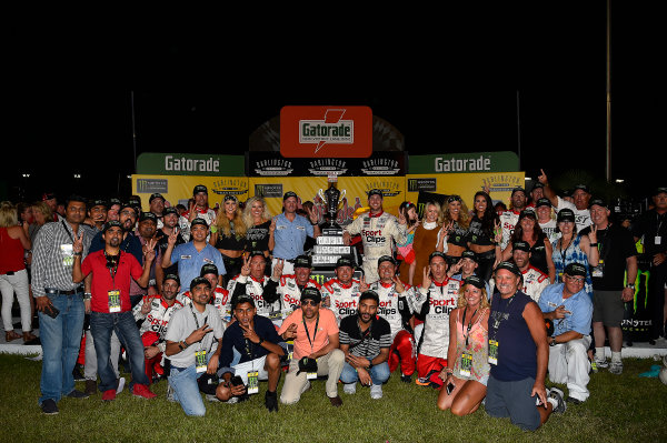 Monster Energy NASCAR Cup Series
Bojangles' Southern 500
Darlington Raceway, Darlington, SC USA
Sunday 3 September 2017
Denny Hamlin, Joe Gibbs Racing, Sport Clips Toyota Camry wins.
World Copyright: Rusty Jarrett
LAT Images Monster Energy NASCAR Cup Series
Bojangles' Southern 500
Darlington Raceway, Darlington, SC USA
Sunday 3 September 2017
Denny Hamlin, Joe Gibbs Racing, Sport Clips Toyota Camry wins.
World Copyright: Rusty Jarrett
LAT Images