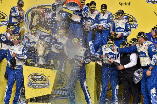 18-20 November, 2016, Homestead, Florida USA
Jimmie Johnson Championship Victory Lane Celebrations
© 2016, Nigel Kinrade
LAT Photo USA 18-20 November, 2016, Homestead, Florida USA
Jimmie Johnson Championship Victory Lane Celebrations
© 2016, Nigel Kinrade
LAT Photo USA