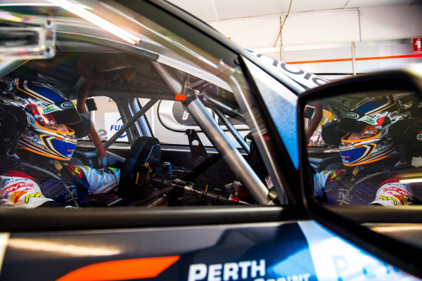 2017 Supercars Championship Round 4. 
Perth SuperSprint, Barbagallo Raceway, Western Australia, Australia.
Friday May 5th to Sunday May 7th 2017.
Tim Slade driver of the #14 Freightliner Racing Holden Commodore VF.
World Copyright: Daniel Kalisz/LAT Images
Ref: Digital Image 050517_VASCR4_DKIMG_0366.JPG