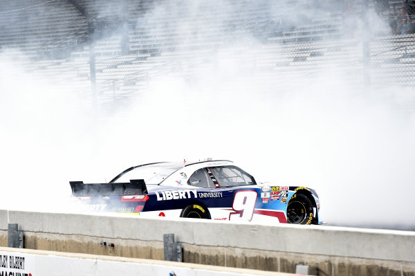 NASCAR XFINITY Series
Lilly Diabetes 250
Indianapolis Motor Speedway, Indianapolis, IN USA
Saturday 22 July 2017
William Byron, Liberty University Chevrolet Camaro wins
World Copyright: Rusty Jarrett
LAT Images NASCAR XFINITY Series
Lilly Diabetes 250
Indianapolis Motor Speedway, Indianapolis, IN USA
Saturday 22 July 2017
William Byron, Liberty University Chevrolet Camaro wins
World Copyright: Rusty Jarrett
LAT Images