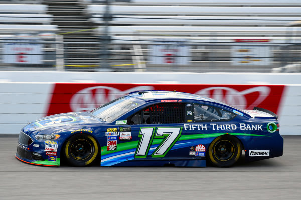 Monster Energy NASCAR Cup Series
Toyota Owners 400
Richmond International Raceway, Richmond, VA USA
Friday 28 April 2017
Ricky Stenhouse Jr, Roush Fenway Racing, Fifth Third Ford Fusion
World Copyright: Nigel Kinrade
LAT Images
ref: Digital Image 17RIC1nk00758