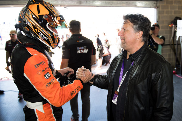 2017 Supercars Championship Round 11.
Bathurst 1000, Mount Panorama, New South Wales, Australia.
Tuesday 3rd October to Sunday 8th October 2017.
James Courtney, Walkinshaw Racing, Michael Andretti, Andretti Autosport.
World Copyright: Daniel Kalisz/LAT Images
Ref: Digital Image 061017_VASCR11_DKIMG_4826.jpg 2017 Supercars Championship Round 11.
Bathurst 1000, Mount Panorama, New South Wales, Australia.
Tuesday 3rd October to Sunday 8th October 2017.
James Courtney, Walkinshaw Racing, Michael Andretti, Andretti Autosport.
World Copyright: Daniel Kalisz/LAT Images
Ref: Digital Image 061017_VASCR11_DKIMG_4826.jpg