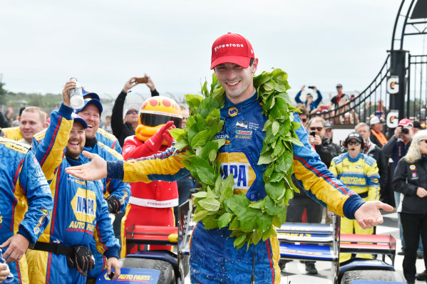 Verizon IndyCar Series
IndyCar Grand Prix at the Glen
Watkins Glen International, Watkins Glen, NY USA
Sunday 3 September 2017
Alexander Rossi, Curb Andretti Herta Autosport with Curb-Agajanian Honda celebrates the win with team in victory lane.
World Copyright: Scott R LePage
LAT Images
ref: Digital Image lepage-170903-wg-7892