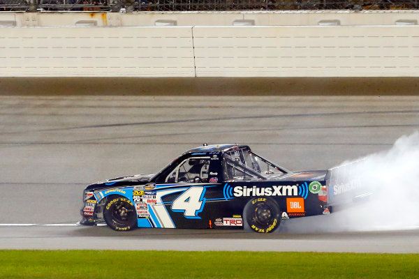NASCAR Camping World Truck Series
TheHouse.com 225
Chicagoland Speedway, Joliet, IL USA
Friday 15 September 2017
Christopher Bell, SiriusXm Toyota Tundra celebrates his regular season win with a burnout
World Copyright: Russell LaBounty
LAT Images NASCAR Camping World Truck Series
TheHouse.com 225
Chicagoland Speedway, Joliet, IL USA
Friday 15 September 2017
Christopher Bell, SiriusXm Toyota Tundra celebrates his regular season win with a burnout
World Copyright: Russell LaBounty
LAT Images