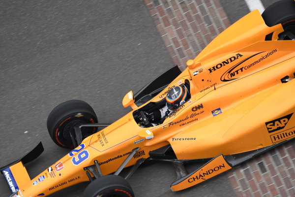Verizon IndyCar Series
Fernando Alonso Test for Indianapolis 500
Indianapolis Motor Speedway, Indianapolis, IN USA
Wednesday 3 May 2017
Fernando Alonso turns his first career laps on an oval in preparation for his Indianapolis 500 debut.
World Copyright: Walt Kuhn
LAT Images Verizon IndyCar Series
Fernando Alonso Test for Indianapolis 500
Indianapolis Motor Speedway, Indianapolis, IN USA
Wednesday 3 May 2017
Fernando Alonso turns his first career laps on an oval in preparation for his Indianapolis 500 debut.
World Copyright: Walt Kuhn
LAT Images