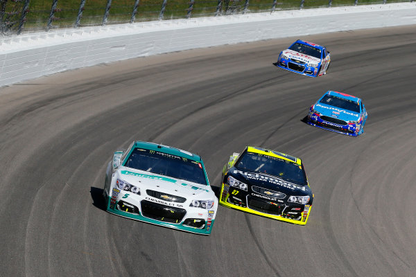 Monster Energy NASCAR Cup Series
Hollywood Casino 400
Kansas Speedway, Kansas City, KS USA
Sunday 22 October 2017
Kasey Kahne, Hendrick Motorsports, UniFirst Chevrolet SS and Paul Menard, Richard Childress Racing, Richmond/Menards Chevrolet SS
World Copyright: Russell LaBounty
LAT Images Monster Energy NASCAR Cup Series
Hollywood Casino 400
Kansas Speedway, Kansas City, KS USA
Sunday 22 October 2017
Kasey Kahne, Hendrick Motorsports, UniFirst Chevrolet SS and Paul Menard, Richard Childress Racing, Richmond/Menards Chevrolet SS
World Copyright: Russell LaBounty
LAT Images