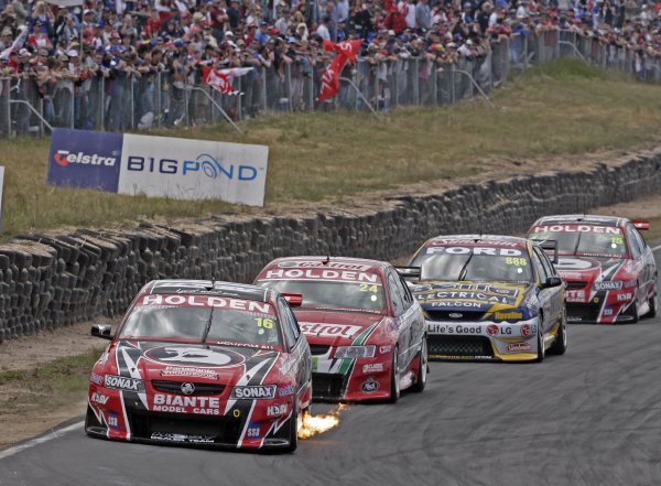 2005 Australian V8 Supercars
Symmons Plains Raceway, Australia. 11th - 13th November 2005
Race winner Garth Tander (HSV Dealer Team Holden Commodore VZ), leads Steven Richards (Team Perkins Racing Holden Commodore VY).
World Copyright: Mark Horsburgh / LAT Photographic
ref: 05AusV8SP38 2005 Australian V8 Supercars
Symmons Plains Raceway, Australia. 11th - 13th November 2005
Race winner Garth Tander (HSV Dealer Team Holden Commodore VZ), leads Steven Richards (Team Perkins Racing Holden Commodore VY).
World Copyright: Mark Horsburgh / LAT Photographic
ref: 05AusV8SP38