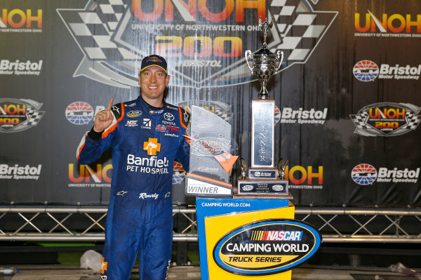NASCAR Camping World Truck Series
UNOH 200
Bristol Motor Speedway, Bristol, TN USA
Thursday 17 August 2017
Kyle Busch, Banfield Pet Hospital Toyota Tundra, celebrates in victory lane.
World Copyright: Russell LaBountyLAT Images NASCAR Camping World Truck Series
UNOH 200
Bristol Motor Speedway, Bristol, TN USA
Thursday 17 August 2017
Kyle Busch, Banfield Pet Hospital Toyota Tundra, celebrates in victory lane.
World Copyright: Russell LaBountyLAT Images