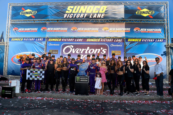Monster Energy NASCAR Cup Series
Overton’s 301
New Hampshire Motor Speedway, Loudon, NH USA
Sunday 16 July 2017
Denny Hamlin, Joe Gibbs Racing, FedEx Office Toyota Camry wins
World Copyright: Rusty Jarrett
LAT Images Monster Energy NASCAR Cup Series
Overton’s 301
New Hampshire Motor Speedway, Loudon, NH USA
Sunday 16 July 2017
Denny Hamlin, Joe Gibbs Racing, FedEx Office Toyota Camry wins
World Copyright: Rusty Jarrett
LAT Images