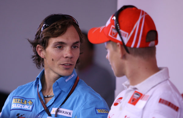 2008 MotoGP Championship - Czech Republic
Brno, Czech Republic. 14th - 17th August 2008.
Fellow Aussies Chris Vermeulen Rizla Suzuki and Casey Stoner Ducati Marlboro Team catch up after the summer break.
World Copyright: Martin Heath / LAT Photographic
ref: Digital Image BPI_Moto
5jtb 2008 MotoGP Championship - Czech Republic
Brno, Czech Republic. 14th - 17th August 2008.
Fellow Aussies Chris Vermeulen Rizla Suzuki and Casey Stoner Ducati Marlboro Team catch up after the summer break.
World Copyright: Martin Heath / LAT Photographic
ref: Digital Image BPI_Moto
5jtb