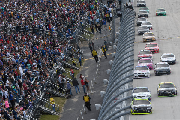 Monster Energy NASCAR Cup Series
Apache Warrior 400
Dover International Speedway, Dover, DE USA
Sunday 1 October 2017
Paul Menard, Richard Childress Racing, Richmond/Menards Chevrolet SS, Ty Dillon, Germain Racing, GEICO Chevrolet SS, Jamie McMurray, Chip Ganassi Racing, GearWrench Chevrolet SS
World Copyright: Logan Whitton
LAT Images Monster Energy NASCAR Cup Series
Apache Warrior 400
Dover International Speedway, Dover, DE USA
Sunday 1 October 2017
Paul Menard, Richard Childress Racing, Richmond/Menards Chevrolet SS, Ty Dillon, Germain Racing, GEICO Chevrolet SS, Jamie McMurray, Chip Ganassi Racing, GearWrench Chevrolet SS
World Copyright: Logan Whitton
LAT Images