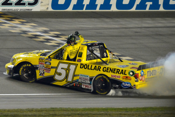 September 13, 2013, Joliet, Illinois USA
Kyle Busch does his Victory Burnout.
© 2013, Brian Czobat
LAT Photo USA
September 13, 2013, Joliet, Illinois USA
Kyle Busch does his Victory Burnout.
© 2013, Brian Czobat
LAT Photo USA