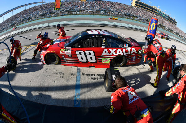 Monster Energy NASCAR Cup Series
Ford EcoBoost 400
Homestead-Miami Speedway, Homestead, FL USA
Sunday 19 November 2017
Dale Earnhardt Jr, Hendrick Motorsports, Axalta Chevrolet SS
World Copyright: Nigel Kinrade
LAT Images Monster Energy NASCAR Cup Series
Ford EcoBoost 400
Homestead-Miami Speedway, Homestead, FL USA
Sunday 19 November 2017
Dale Earnhardt Jr, Hendrick Motorsports, Axalta Chevrolet SS
World Copyright: Nigel Kinrade
LAT Images