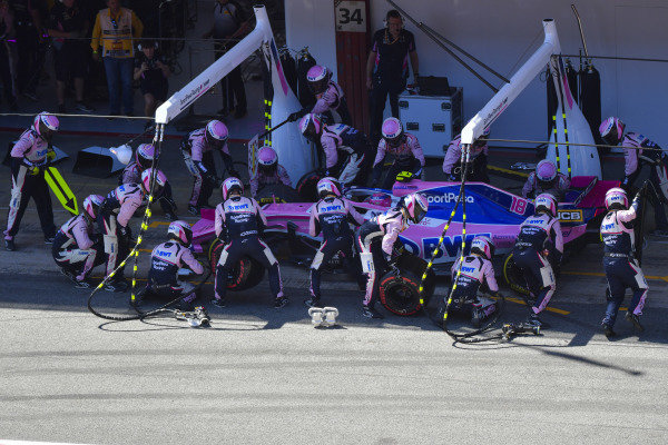 Lance Stroll, Racing Point RP19, makes a pit stop