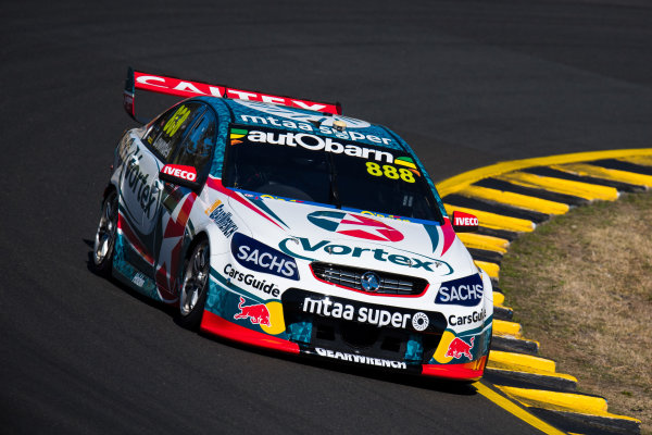 2017 Supercars Championship Round 9.
Sydney SuperSprint, Sydney Motorsport Park, Eastern Creek, Australia.
Friday 18th August to Sunday 20th August 2017.
Craig Lowndes, Triple Eight Race Engineering Holden.
World Copyright: Daniel Kalisz/LAT Images
Ref: Digital Image 180817_VASCR9_DKIMG_1127.NEF 2017 Supercars Championship Round 9.
Sydney SuperSprint, Sydney Motorsport Park, Eastern Creek, Australia.
Friday 18th August to Sunday 20th August 2017.
Craig Lowndes, Triple Eight Race Engineering Holden.
World Copyright: Daniel Kalisz/LAT Images
Ref: Digital Image 180817_VASCR9_DKIMG_1127.NEF