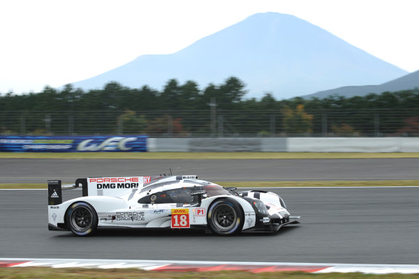 2015 FIA World Endurance Championship,
Fuji, Japan 11th-12th October 2015,
Romain Dumas / Neel Jani / Marc Lieb Porsche Team Porsche 919 Hybrid 
World copyright. Jakob Ebrey/LAT Photographic