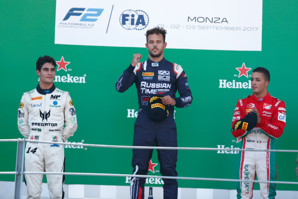 2017 FIA Formula 2 Round 9.
Autodromo Nazionale di Monza, Monza, Italy.
Sunday 3 September 2017.
Sergio Sette Camara (BRA, MP Motorsport), Luca Ghiotto (ITA, RUSSIAN TIME), Antonio Fuoco (ITA, PREMA Racing). 
Photo: Sam Bloxham/FIA Formula 2.
ref: Digital Image _W6I4932