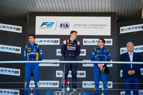 2017 FIA Formula 2 Round 10.
Circuito de Jerez, Jerez, Spain.
Sunday 8 October 2017.
Nicholas Latifi (CAN, DAMS), Artem Markelov (RUS, RUSSIAN TIME), Oliver Rowland (GBR, DAMS).
Photo: Zak Mauger/FIA Formula 2.
ref: Digital Image _X0W2900 2017 FIA Formula 2 Round 10.
Circuito de Jerez, Jerez, Spain.
Sunday 8 October 2017.
Nicholas Latifi (CAN, DAMS), Artem Markelov (RUS, RUSSIAN TIME), Oliver Rowland (GBR, DAMS).
Photo: Zak Mauger/FIA Formula 2.
ref: Digital Image _X0W2900