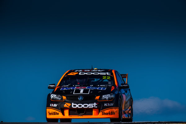 2017 Supercars Championship Round 4. 
Perth SuperSprint, Barbagallo Raceway, Western Australia, Australia.
Friday May 5th to Sunday May 7th 2017.
James Courtney drives the #22 Mobil 1 HSV Racing Holden Commodore VF.
World Copyright: Daniel Kalisz/LAT Images
Ref: Digital Image 050517_VASCR4_DKIMG_1393.JPG