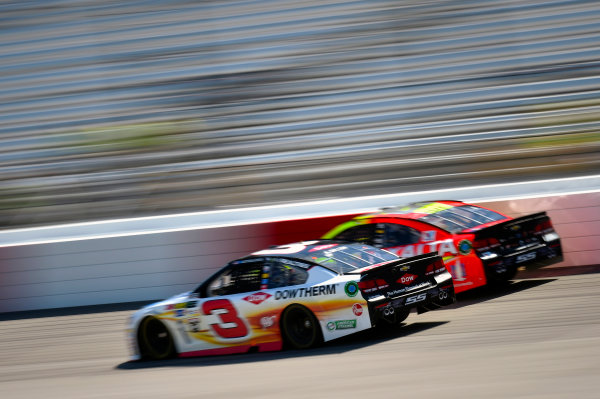 Monster Energy NASCAR Cup Series
Federated Auto Parts 400
Richmond Raceway, Richmond, VA USA
Friday 8 September 2017
Austin Dillon, Richard Childress Racing, Chevrolet SS and Dale Earnhardt Jr, Hendrick Motorsports, Axalta Chevrolet SS
World Copyright: Nigel Kinrade
LAT Images