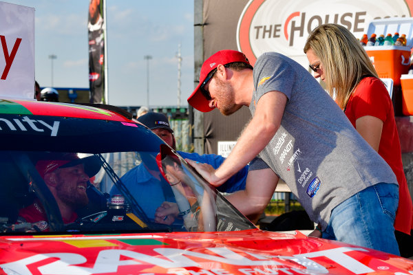 NASCAR XFINITY Series
TheHouse.com 300
Chicagoland Speedway, Joliet, IL USA
Saturday 16 September 2017
Justin Allgaier, BRANDT / Celebrating the Future of AG Chevrolet Camaro and team owner Dale Earnhardt Jr.
World Copyright: Logan Whitton
LAT Images NASCAR XFINITY Series
TheHouse.com 300
Chicagoland Speedway, Joliet, IL USA
Saturday 16 September 2017
Justin Allgaier, BRANDT / Celebrating the Future of AG Chevrolet Camaro and team owner Dale Earnhardt Jr.
World Copyright: Logan Whitton
LAT Images