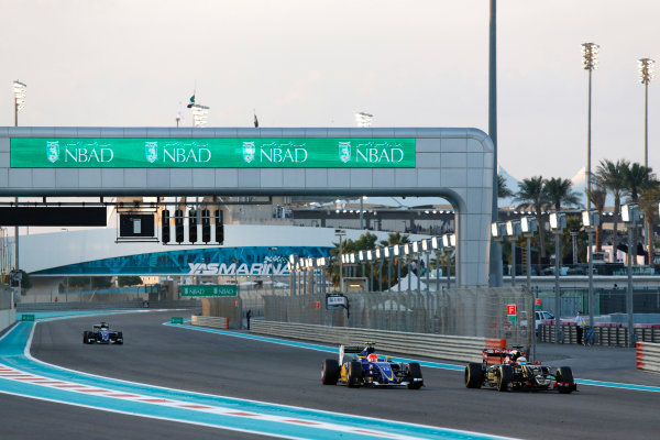Yas Marina Circuit, Abu Dhabi, United Arab Emirates.
Sunday 29 November 2015.
Romain Grosjean, Lotus E23 Mercedes, leads Felipe Nasr, Sauber C34 Ferrari, and Marcus Ericsson, Sauber C34 Ferrari.
World Copyright: Sam Bloxham/LAT Photographic
ref: Digital Image _SBL8595 Yas Marina Circuit, Abu Dhabi, United Arab Emirates.
Sunday 29 November 2015.
Romain Grosjean, Lotus E23 Mercedes, leads Felipe Nasr, Sauber C34 Ferrari, and Marcus Ericsson, Sauber C34 Ferrari.
World Copyright: Sam Bloxham/LAT Photographic
ref: Digital Image _SBL8595