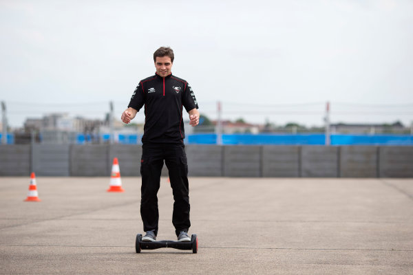 2014/2015 FIA Formula E Championship.
Berlin ePrix, Berlin Tempelhof Airport, Germany.
Thursday 21 May 2015
Jerome D'Ambrosio (BEL)/Dragon Racing - Spark-Renault SRT_01E on hovertrax.
Photo: Andrew Ferraro/LAT/Formula E
ref: Digital Image _FER0867
2014/2015 FIA Formula E Championship.
Berlin ePrix, Berlin Tempelhof Airport, Germany.
Thursday 21 May 2015
Jerome D'Ambrosio (BEL)/Dragon Racing - Spark-Renault SRT_01E on hovertrax.
Photo: Andrew Ferraro/LAT/Formula E
ref: Digital Image _FER0867