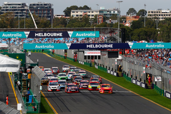 Australian Supercars Series
Albert Park, Melbourne, Australia.
Sunday 26 March 2017.
Race 4.
Fabian Coulthard, No.12 Ford Falcon FG-X, Shell V-Power Racing Team, and Jamie Whincup, No.88 Holden Commodore VF, Red Bull Holden Racing Team, lead the field away at the start.
World Copyright: Zak Mauger/LAT Images
ref: Digital Image _56I0144