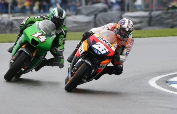 2007 Moto GP British Grand Prix.
Donington Park, England.
22nd-24th June 2007.
Dani Pedrosa (Repsol Honda Team, Honda RCV 212) leads Randy de Puniet (Kawasaki Racing Team, Kawasaki ZX-RR) action.
World Copyright: Kevin Wood/LAT Photographic
ref: Digital Image IMG_6194