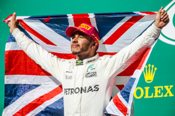 Circuit of the Americas, Austin, Texas, United States of America.
Sunday 22 October 2017.
Lewis Hamilton, Mercedes AMG, 1st Position, with a Union flag on the podium.
World Copyright: Charles Coates/LAT Images
ref: Digital Image DJ5R5811 Circuit of the Americas, Austin, Texas, United States of America.
Sunday 22 October 2017.
Lewis Hamilton, Mercedes AMG, 1st Position, with a Union flag on the podium.
World Copyright: Charles Coates/LAT Images
ref: Digital Image DJ5R5811