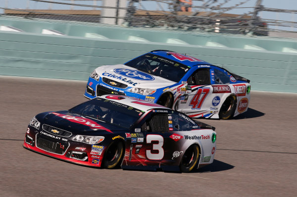 Monster Energy NASCAR Cup Series
Ford EcoBoost 400
Homestead-Miami Speedway, Homestead, FL USA
Sunday 19 November 2017
Austin Dillon, Richard Childress Racing, Dow WeatherTech Chevrolet SS AJ Allmendinger, JTG Daugherty Racing, Kroger ClickList Chevrolet SS
World Copyright: Matthew T. Thacker
LAT Images