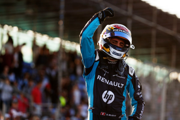 2016/2017 FIA Formula E Championship.
Marrakesh ePrix, Circuit International Automobile Moulay El Hassan, Marrakesh, Morocco.
Sebastien Buemi (SUI), Renault e.Dams, Spark-Renault, Renault Z.E 16. 
Saturday 12 November 2016.
Photo: Sam Bloxham/LAT/Formula E
ref: Digital Image _SBB7615