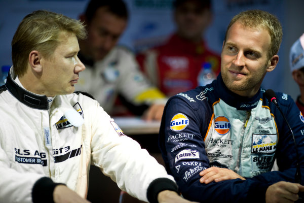 6 Hours of Zhuhai.
Zhuhai, China. 11th - 13th November 2011. 
Mika Hakkinen Team AMG China, Mercedes SLS AMG GT3 in the press conference with Stefan Mucke, Aston Martin Racing, AMR / Lola Coupe B09 60. 
Portrait. 
Drew Gibson/LAT Photographic. 
ref: Digital Image _Y2Z3782