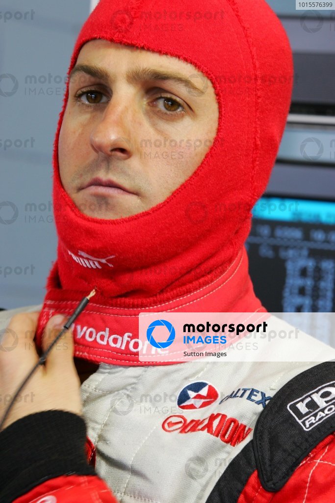 jamie-whincup-aus-vodafone-888-ford-won-the-just-car-500-australian