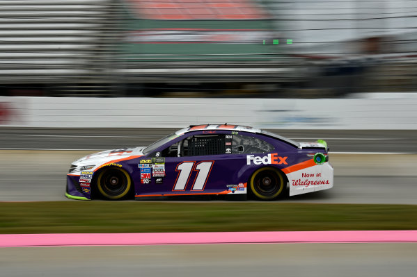 Monster Energy NASCAR Cup Series
First Data 500
Martinsville Speedway, Martinsville VA USA
Saturday 28 October 2017
Denny Hamlin, Joe Gibbs Racing, FedEx Walgreens Toyota Camry
World Copyright: Scott R LePage
LAT Images
ref: Digital Image lepage-171028-mart-3653