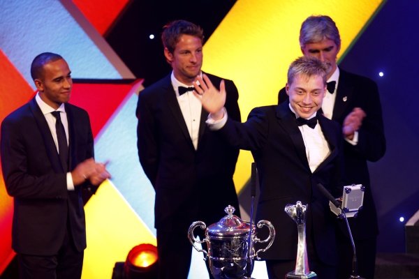 2009 Autosport Awards
Grosvenor House Hotel, Park Lane, London
6th December 2009
McLaren Autosport BRDC Young Driver of the Year Award winner Dean Smith celebrates on stage with Lewis Hamilton, Jenson Button and Damon Hill.
World Copyright: Alastair Staley/LAT Photographic 2009 Autosport Awards
Grosvenor House Hotel, Park Lane, London
6th December 2009
McLaren Autosport BRDC Young Driver of the Year Award winner Dean Smith celebrates on stage with Lewis Hamilton, Jenson Button and Damon Hill.
World Copyright: Alastair Staley/LAT Photographic
