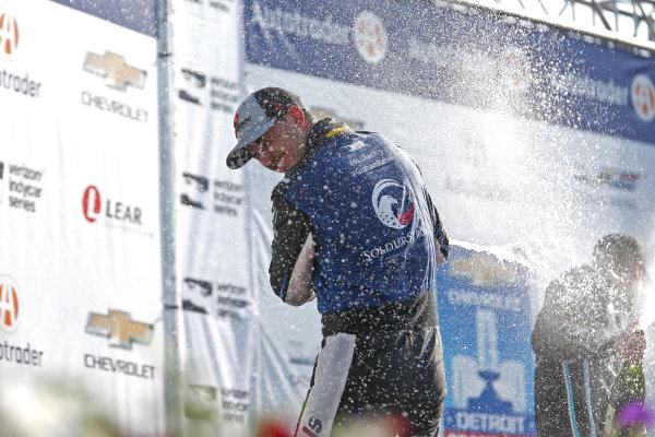 Verizon IndyCar Series
Chevrolet Detroit Grand Prix Race 2
Raceway at Belle Isle Park, Detroit, MI USA
Sunday 4 June 2017
Graham Rahal, Rahal Letterman Lanigan Racing Honda, Josef Newgarden, Team Penske Chevrolet, Will Power, Team Penske Chevrolet celebrate with champagne on the podium
World Copyright: Phillip Abbott
LAT Images
ref: Digital Image abbott_detroit_0617_6989