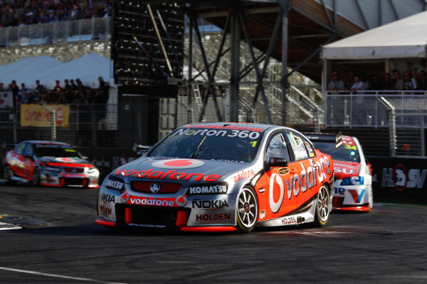 Round 4 - Hamilton 400.
Hamilton City Street Circuit, Hamilton, New Zealand.
17th - 18th April 2010.
Car 1, Jamie Whincup, Commodore VE, Holden, T8, TeamVodafone, Triple Eight Race Engineering, Triple Eight Racing.
World Copyright: Mark Horsburgh / LAT Photographic
ref: 1-Whincup-EV04-10-5235