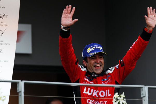 2015 TCR International Series Round 9.
Marina Bay Circuit, Singapore.
Sunday 20 September 2015.
Jordi Gene, No.88 Team Craft-Bamboo LUKOIL, celebrates victory on the podium.
World Copyright: Sam Bloxham/LAT Photographic.
ref: Digital Image _G7C3980 2015 TCR International Series Round 9.
Marina Bay Circuit, Singapore.
Sunday 20 September 2015.
Jordi Gene, No.88 Team Craft-Bamboo LUKOIL, celebrates victory on the podium.
World Copyright: Sam Bloxham/LAT Photographic.
ref: Digital Image _G7C3980