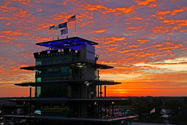 24 May, 2015, Indianapolis, Indiana, USA
Sunrise at Indianapolis Motor Speedway
?2015, Ernie Masche
LAT Photo USA