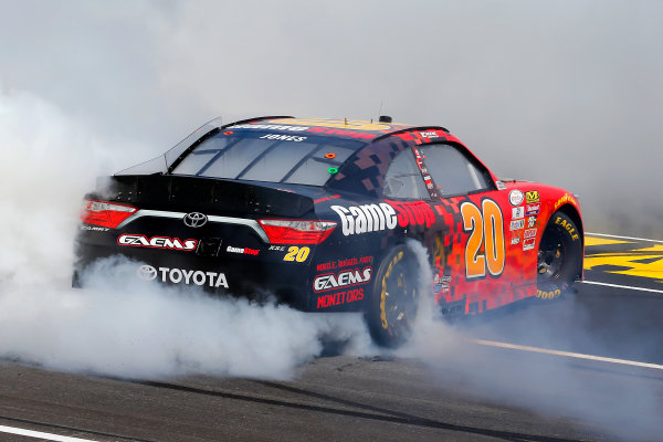 2017 NASCAR Xfinity Series
My Bariatric Solutions 300
Texas Motor Speedway, Fort Worth, TX USA
Saturday 8 April 2017
Erik Jones, Game Stop/ GAEMS Toyota Camry celebrates his win with a burnout
World Copyright: Russell LaBounty/LAT Images
ref: Digital Image 17TEX1rl_2581 2017 NASCAR Xfinity Series
My Bariatric Solutions 300
Texas Motor Speedway, Fort Worth, TX USA
Saturday 8 April 2017
Erik Jones, Game Stop/ GAEMS Toyota Camry celebrates his win with a burnout
World Copyright: Russell LaBounty/LAT Images
ref: Digital Image 17TEX1rl_2581