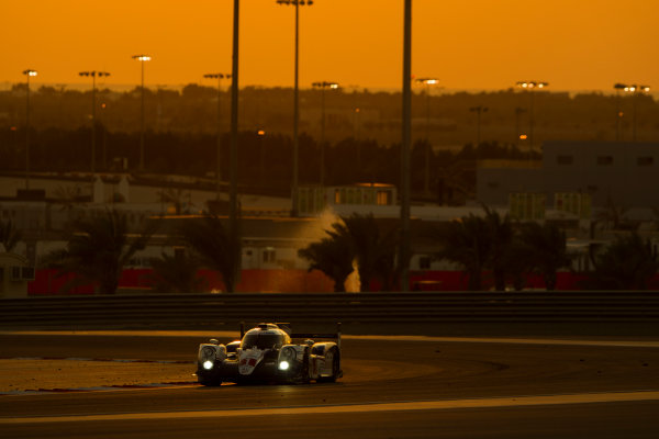 2015 FIA World Endurance Championship
Bahrain 6-Hours
Bahrain International Circuit, Bahrain
Saturday 21 November 2015.
Anthony Davidson, S?bastien Buemi, Kazuki Nakajima (#1 LMP1 Toyota Racing Toyota TS 040 Hybrid).
World Copyright: Sam Bloxham/LAT Photographic
ref: Digital Image _G7C1746