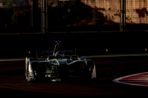 2016/2017 FIA Formula E Championship.
Marrakesh ePrix, Circuit International Automobile Moulay El Hassan, Marrakesh, Morocco.
Saturday 12 November 2016.
Adam Carroll (GBR), Jaguar Racing, Spark-Jaguar, Jaguar I-Type 1. 
Photo: Zak Mauger/LAT/Formula E
ref: Digital Image _L0U6316