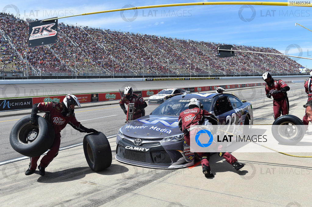 10-12 June, 2016, Brooklyn, Michigan USA
David Ragan (23) makes a pit stop.
?2016, John Harrelson / LAT Photo USA 10-12 June, 2016, Brooklyn, Michigan USA
David Ragan (23) makes a pit stop.
?2016, John Harrelson / LAT Photo USA