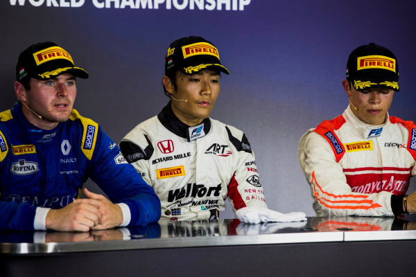 2017 FIA Formula 2 Round 7.
Hungaroring, Budapest, Hungary.
Sunday 30 July 2017.
Oliver Rowland (GBR, DAMS), Nobuharu Matsushita (JPN, ART Grand Prix), Nyck De Vries (NED, Rapax).
Photo: Zak Mauger/FIA Formula 2.
ref: Digital Image _54I5022 2017 FIA Formula 2 Round 7.
Hungaroring, Budapest, Hungary.
Sunday 30 July 2017.
Oliver Rowland (GBR, DAMS), Nobuharu Matsushita (JPN, ART Grand Prix), Nyck De Vries (NED, Rapax).
Photo: Zak Mauger/FIA Formula 2.
ref: Digital Image _54I5022