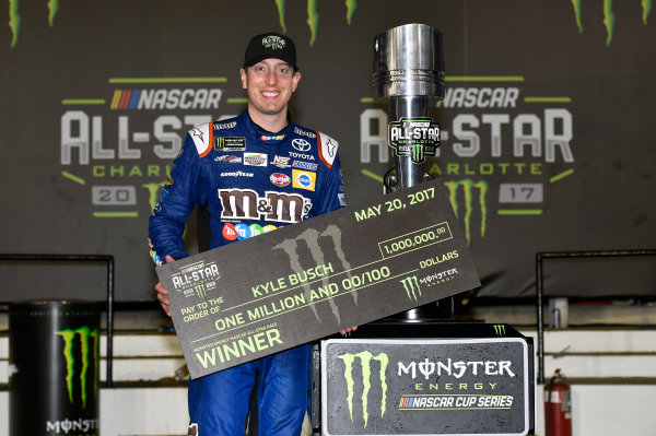 Monster Energy NASCAR Cup Series
Monster Energy NASCAR All-Star Race
Charlotte Motor Speedway, Concord, NC USA
Saturday 20 May 2017
Kyle Busch, Joe Gibbs Racing, M&M's Caramel Toyota Camry celebrates his win in Victory Lane
World Copyright: Nigel Kinrade
LAT Images
ref: Digital Image 17CLT1nk07375 Monster Energy NASCAR Cup Series
Monster Energy NASCAR All-Star Race
Charlotte Motor Speedway, Concord, NC USA
Saturday 20 May 2017
Kyle Busch, Joe Gibbs Racing, M&M's Caramel Toyota Camry celebrates his win in Victory Lane
World Copyright: Nigel Kinrade
LAT Images
ref: Digital Image 17CLT1nk07375