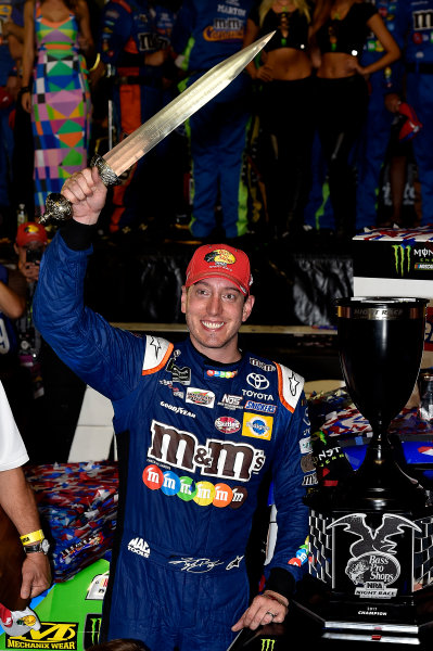 Monster Energy NASCAR Cup Series
Bass Pro Shops NRA Night Race
Bristol Motor Speedway, Bristol, TN USA
Saturday 19 August 2017
Kyle Busch, Joe Gibbs Racing, M&M's Caramel Toyota Camry wins
World Copyright: Rusty Jarrett
LAT Images Monster Energy NASCAR Cup Series
Bass Pro Shops NRA Night Race
Bristol Motor Speedway, Bristol, TN USA
Saturday 19 August 2017
Kyle Busch, Joe Gibbs Racing, M&M's Caramel Toyota Camry wins
World Copyright: Rusty Jarrett
LAT Images