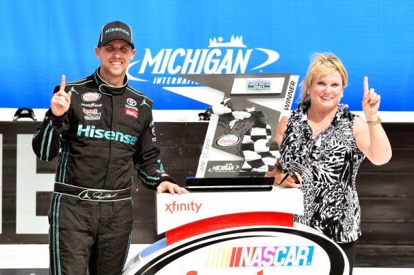 NASCAR XFINITY Series
Irish Hills 250
Michigan International Speedway, Brooklyn, MI USA
Saturday 17 June 2017
Denny Hamlin, Hisense Toyota Camry celebrates his win in Victory Lane
World Copyright: Nigel Kinrade
LAT Images NASCAR XFINITY Series
Irish Hills 250
Michigan International Speedway, Brooklyn, MI USA
Saturday 17 June 2017
Denny Hamlin, Hisense Toyota Camry celebrates his win in Victory Lane
World Copyright: Nigel Kinrade
LAT Images