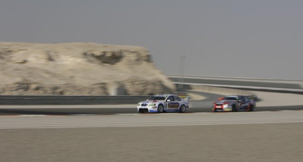 2007 Australian V8 Supercars.
Bahrain International Circuit. Sakhir, Bahrain.
2nd - 4th November.
Mark Winterbottom on his way to winning race 1 of 3 during the V8 Supercar Desert 400. Action.
World Copyright: Mark Horsburgh/LAT Photographic.
Ref: Digital Image 5-Winterbot-RD12-07-7602 2007 Australian V8 Supercars.
Bahrain International Circuit. Sakhir, Bahrain.
2nd - 4th November.
Mark Winterbottom on his way to winning race 1 of 3 during the V8 Supercar Desert 400. Action.
World Copyright: Mark Horsburgh/LAT Photographic.
Ref: Digital Image 5-Winterbot-RD12-07-7602